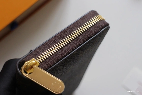 WIS ZIPPY WALLET VUITTON LOUIS 1021